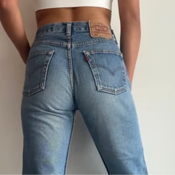 Vintage Levis 501 Original Button Fly High Waist Straight Leg 5 Pocket Jeans - Picture 5 of 15